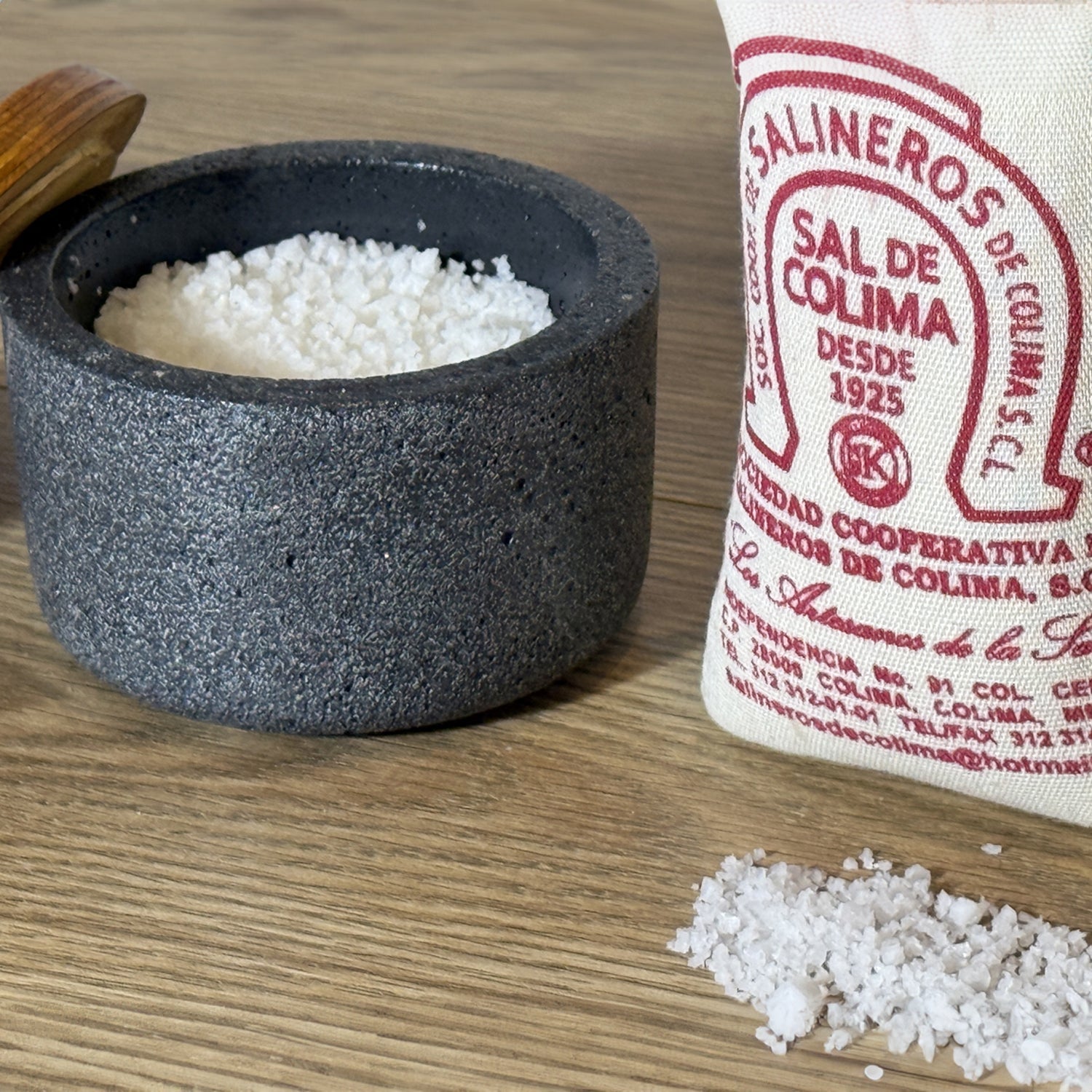 Concrete Salt Cellar with Wooden Lid - Olive Ovation